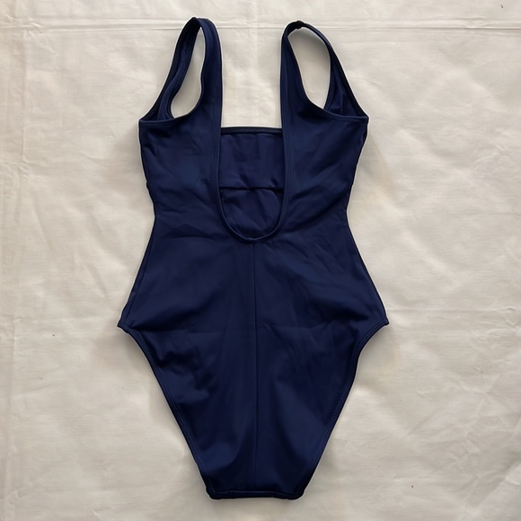 SKIMS SHAPING SWIM TANK ONE PIECE - Picture 3 of 3